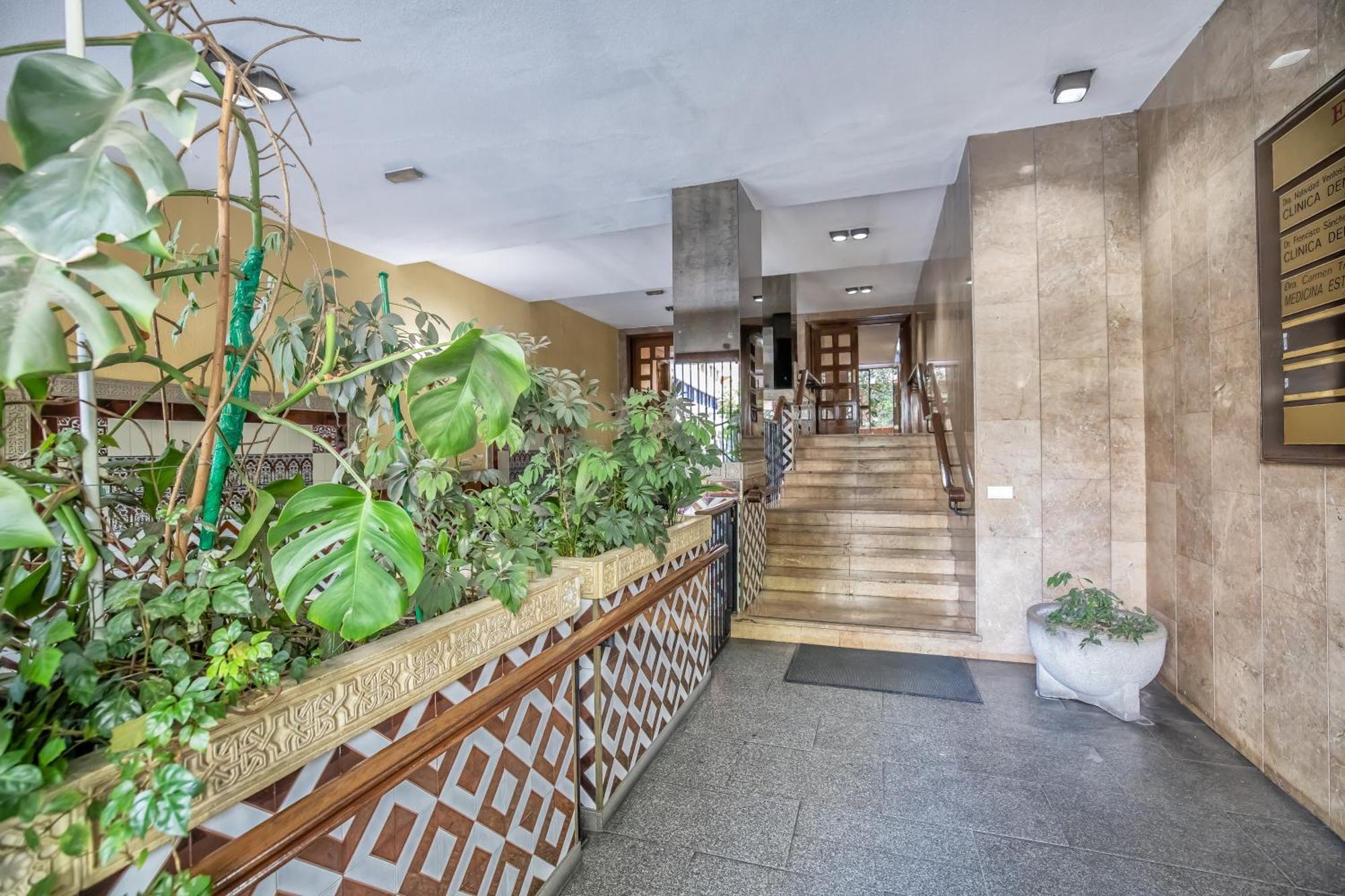 R & T Cordoba Center Apartamentos - Parking ภายนอก รูปภาพ