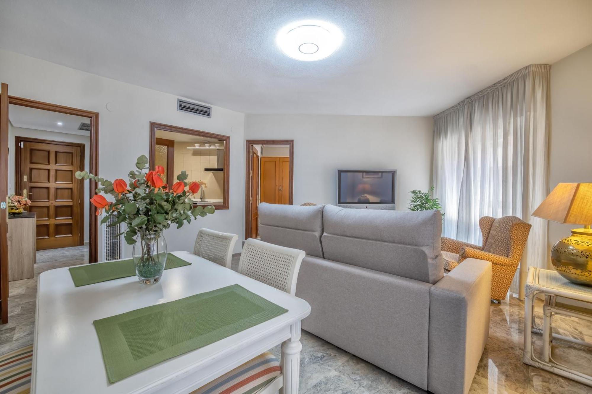 R & T Cordoba Center Apartamentos - Parking ภายนอก รูปภาพ