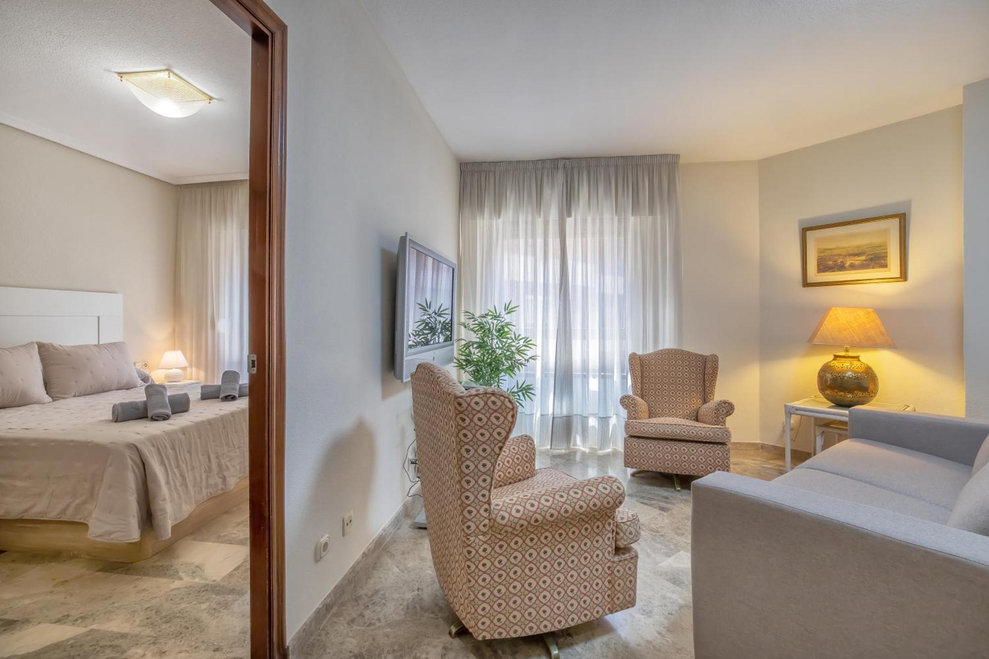 R & T Cordoba Center Apartamentos - Parking ภายนอก รูปภาพ
