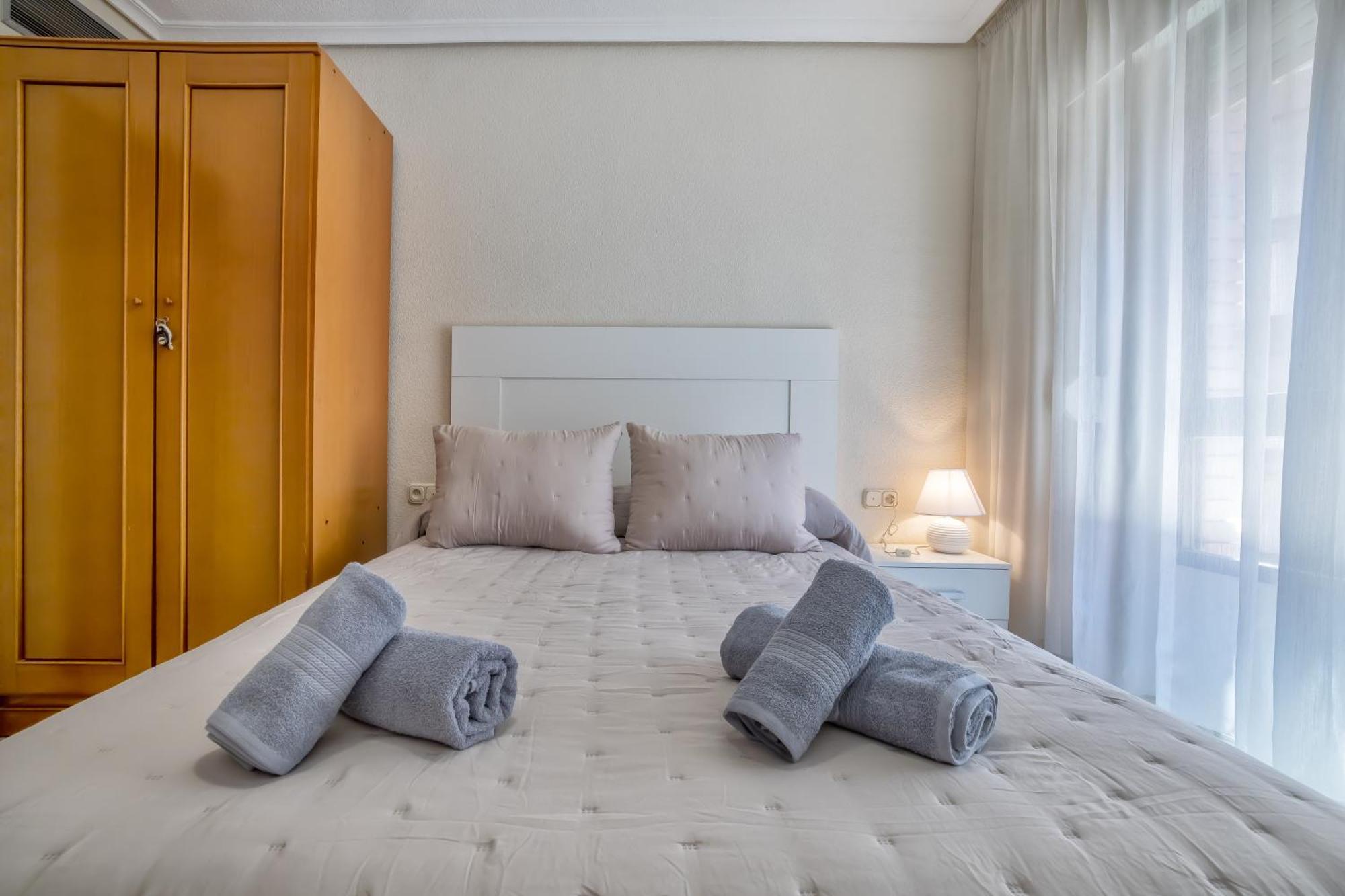 R & T Cordoba Center Apartamentos - Parking ภายนอก รูปภาพ